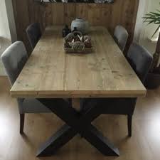 steigerhouten tafel