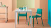 tafel en stoelen