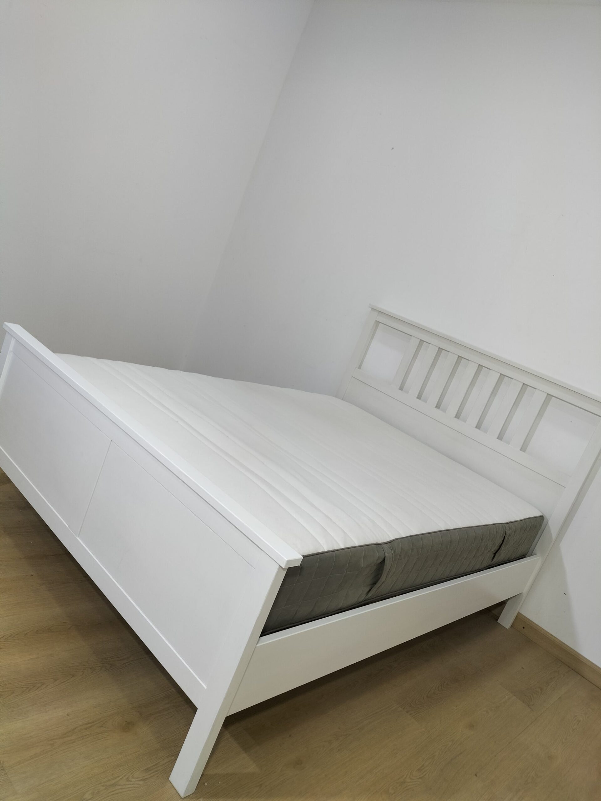 bed ikea 140x200