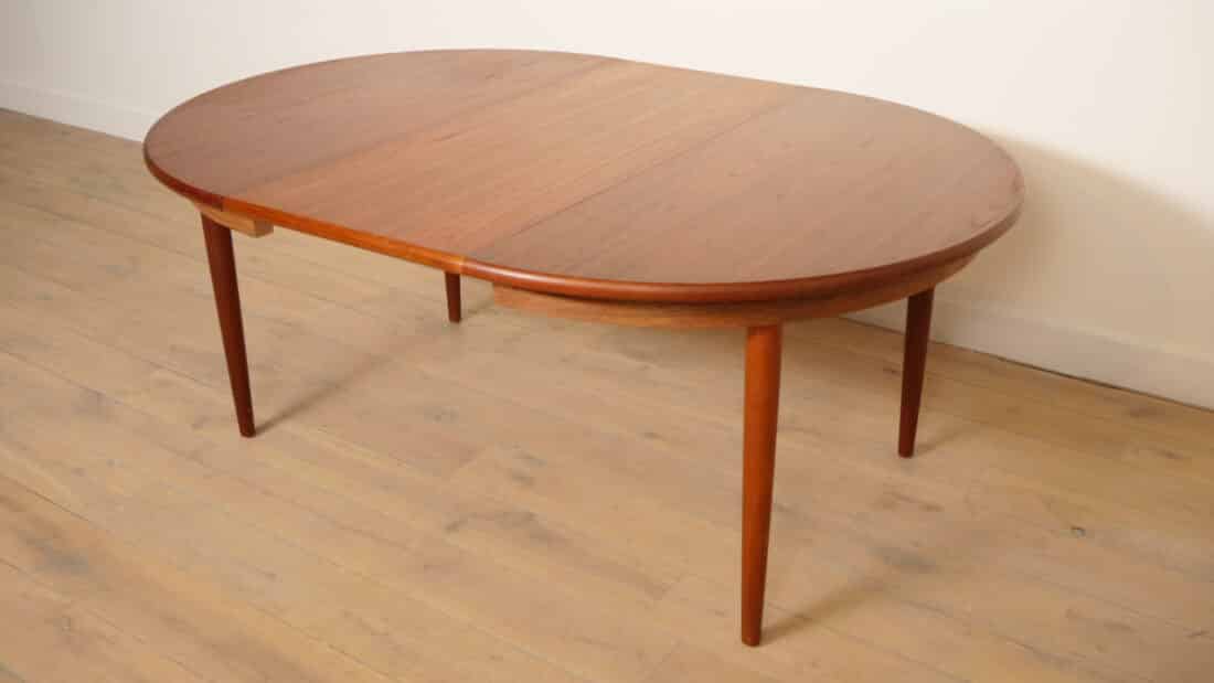 antieke eettafel uitschuifbaar