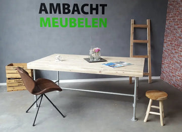 steigerhouten tafel met steigerbuizen